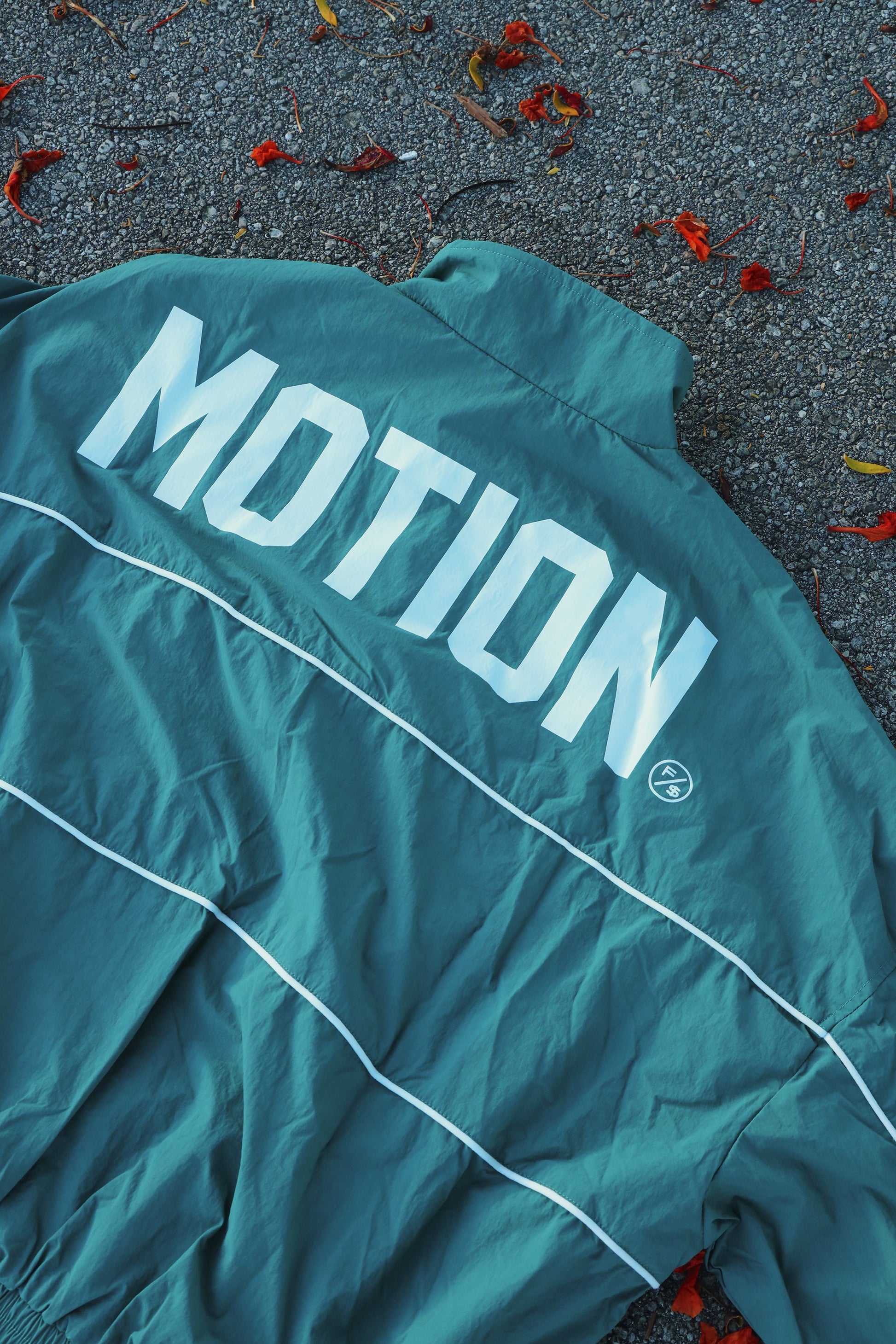 MOTION Nylon Jacket (Green) - RTS Collaborative