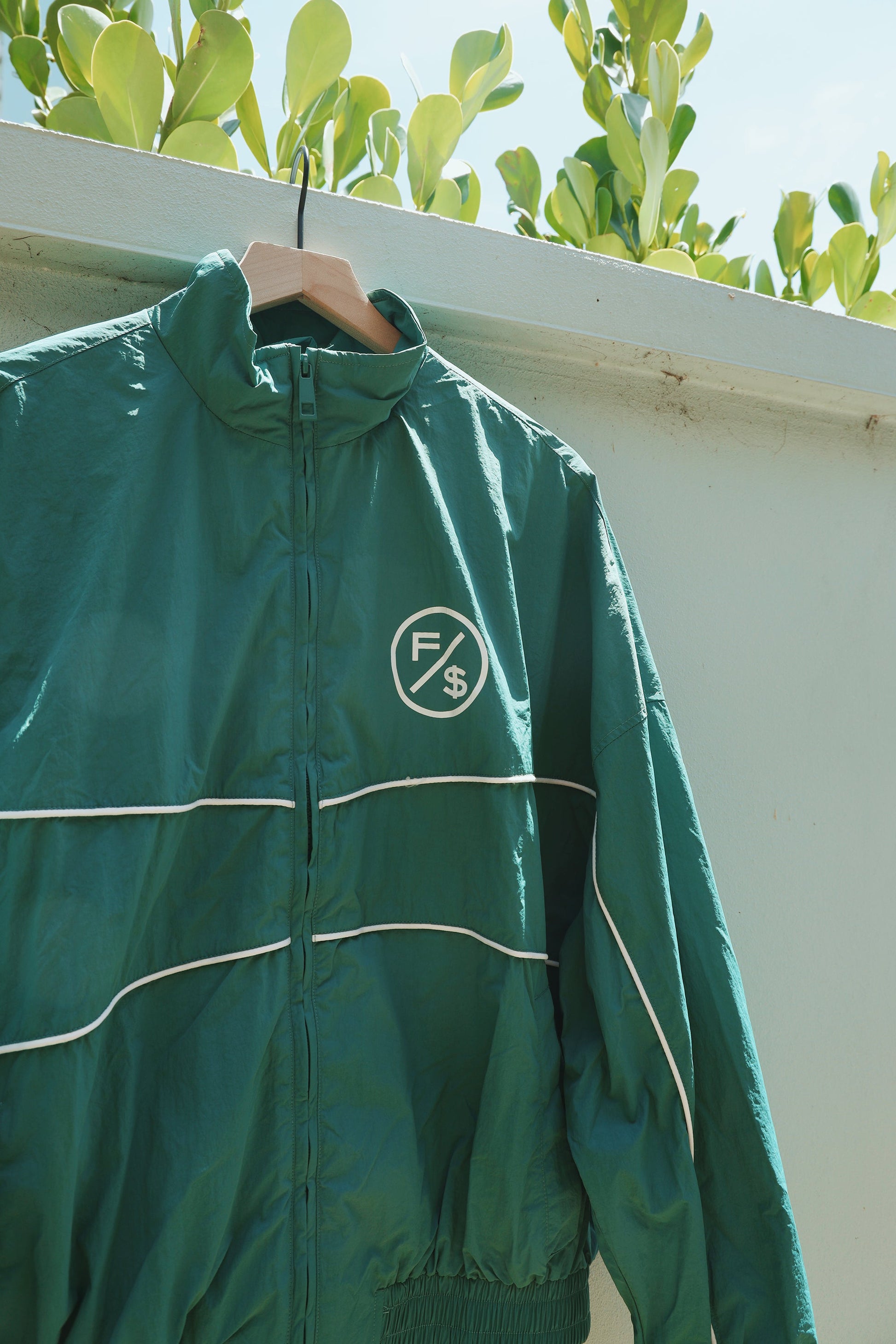 MOTION Nylon Jacket (Green) - RTS Collaborative